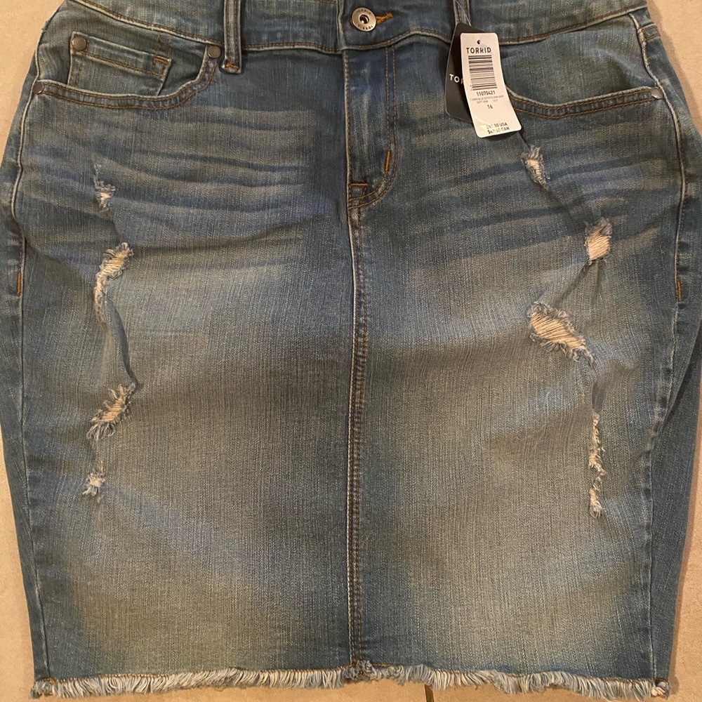 Torrid denim skirt